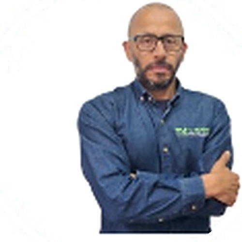 Daniel Lozano, Asesor de inmuebles