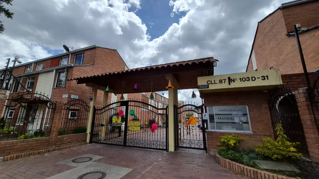 Bolivia – Casa en Arriendo Conjunto Bolivia III Etapa Manzana J